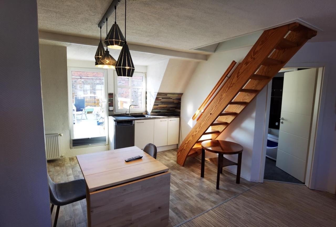 Gemuetliche Dachwohnung Mit Kleiner Oder Grosser Dachterrasse Nebeneinander Wolmirstedt Exterior photo