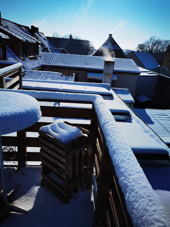 Gemuetliche Dachwohnung Mit Kleiner Oder Grosser Dachterrasse Nebeneinander Wolmirstedt Exterior photo