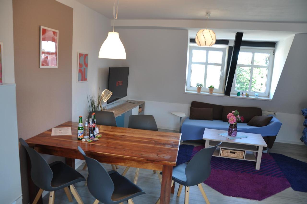 Gemuetliche Dachwohnung Mit Kleiner Oder Grosser Dachterrasse Nebeneinander Wolmirstedt Exterior photo